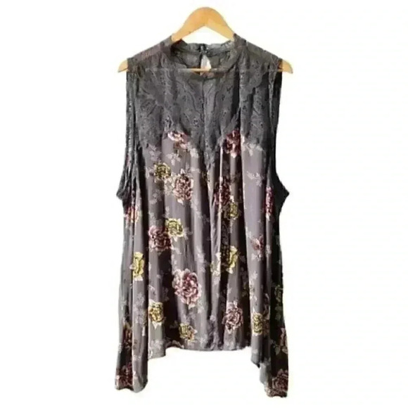 Torrid Blouse Tank Top Sleeveless Lace  Trimmed Tunic Grey Floral Size 4X - Picture 2 of 16